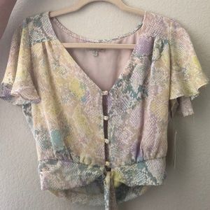 GB Flutter Sleeve Crop